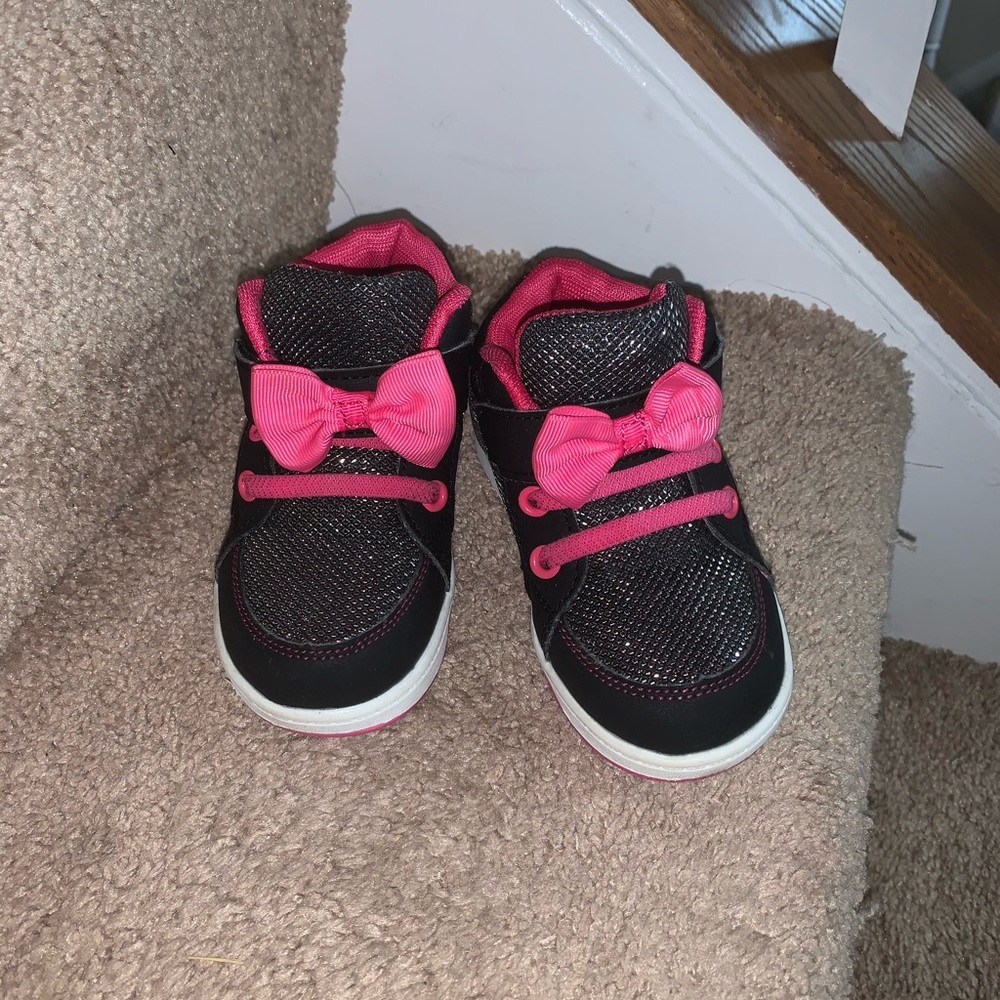 Toddler Girl Light-Up Sneakers Size 7